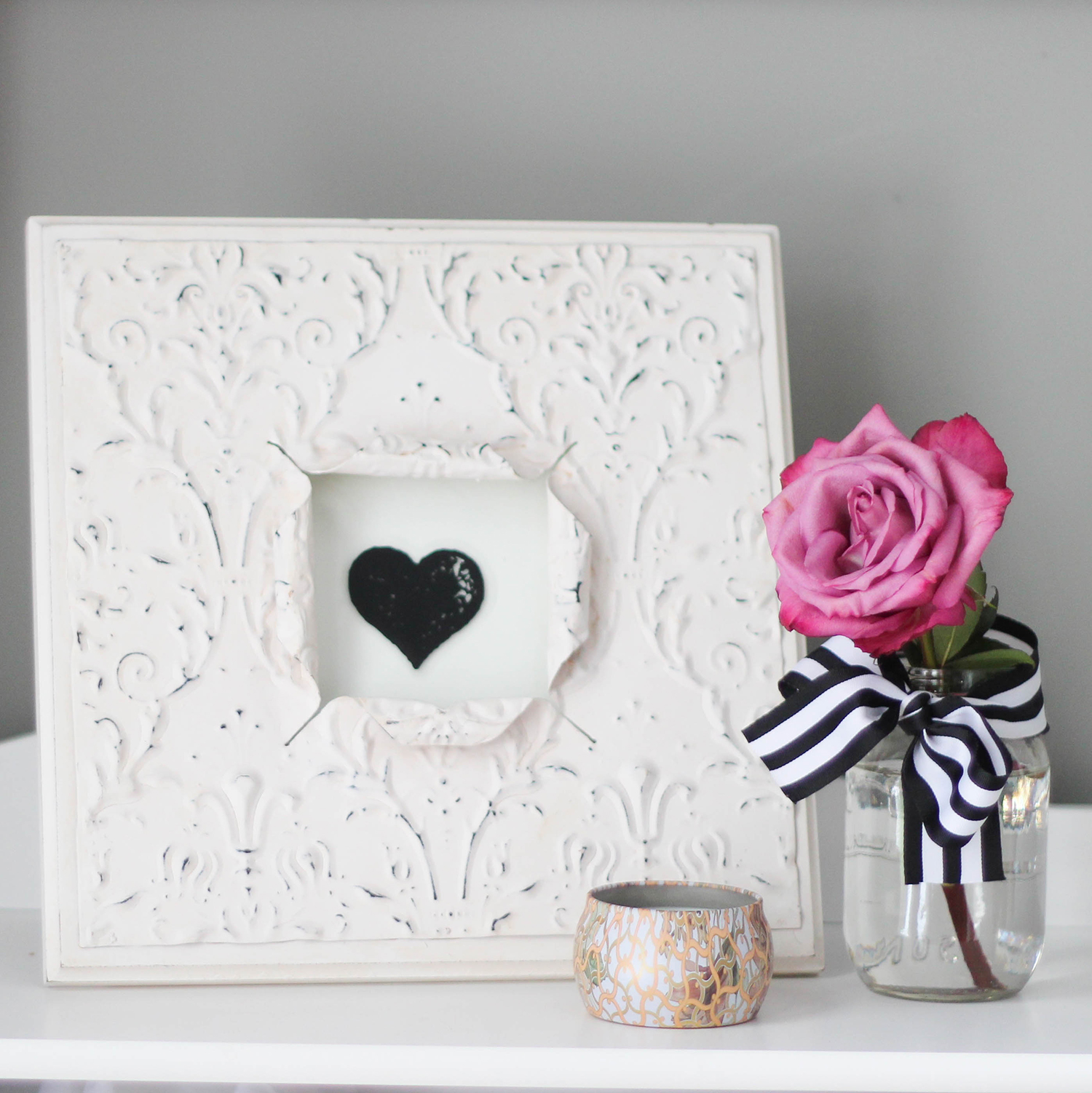 Paper Riot Co. Heart Decal in Frame Project Idea